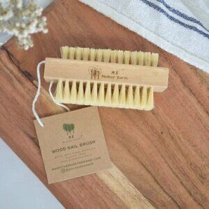 NWT Mother Earth Wood Nail Cleaning Brush